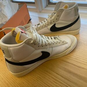 High-Top Sneakers in White with Black Swoosh
